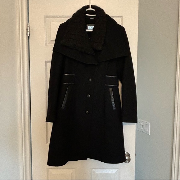 Mackage Asymmetrical Coat - Picture 5 of 6